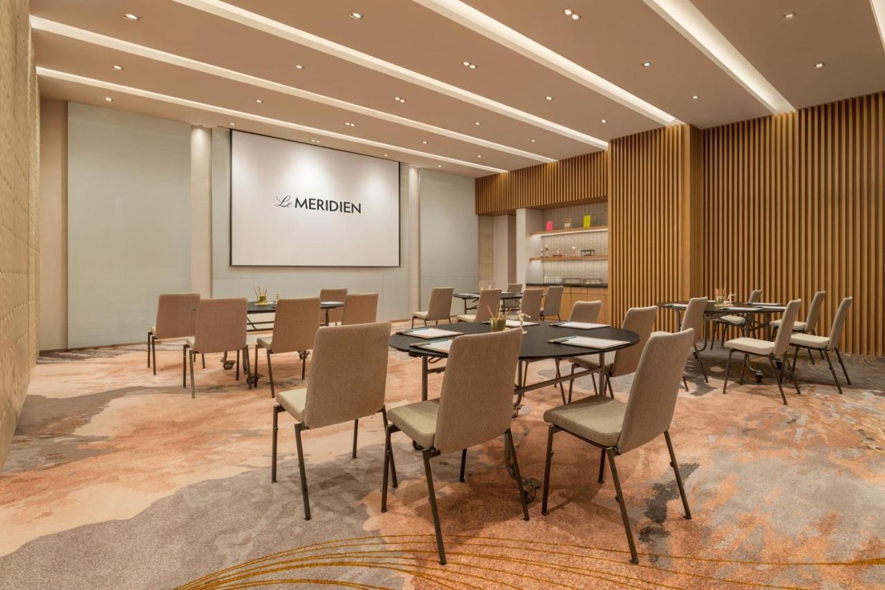 Le Meridien Bangkok Exterior foto